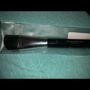 Anastasia Beverly Hills A18 Pro Brush Chiseler